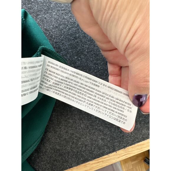 Abercrombie Women's Soft Square Sweetheart Long Sleeve Bodysuit, M, NWOT - Picture 6 of 6